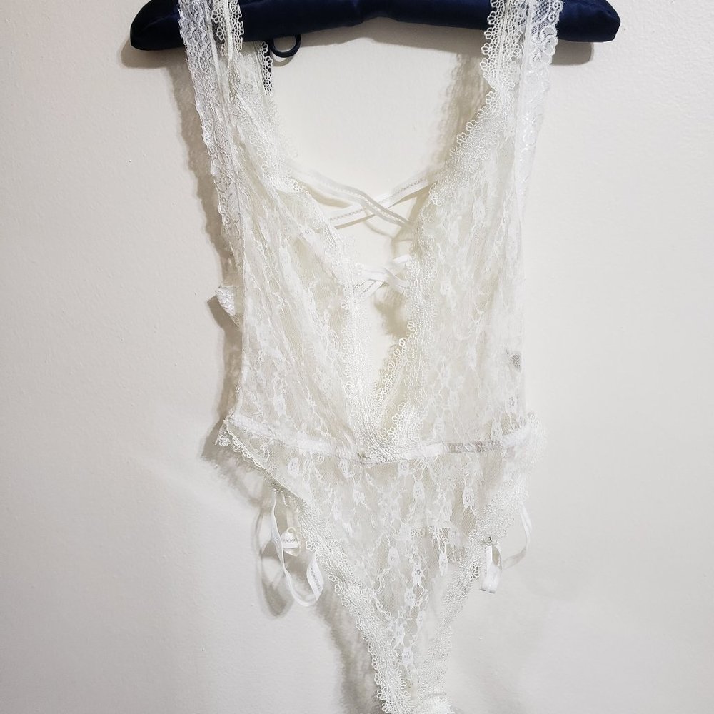 Fredericks of Hollywood lace stappy teddy